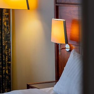 Superior Zimmer mit Kingsize-Bett